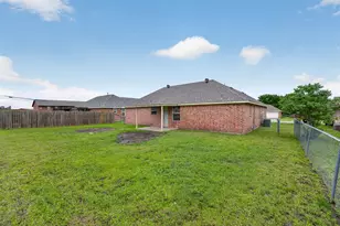 5004 Canton St, Greenville, TX 75402 - Photo 30