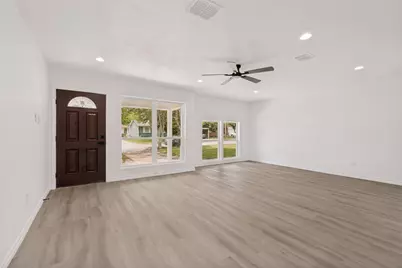814 Wideman Drive, Dallas, TX 75217 - Photo 4