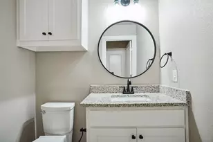 122 Elm Ln, Roanoke, TX 76262 - Photo 8