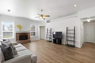 6318 Ahnee Dr, Rowlett, TX 75089 - Photo 2