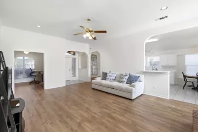 6318 Ahnee Drive, Rowlett, TX 75089 - Photo 4