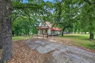 203 Fairway Dr, Nocona, TX 76255 - Photo 1