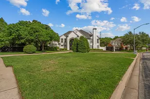 6345 Meadows W Dr, Fort Worth, TX 76132 - Photo 2