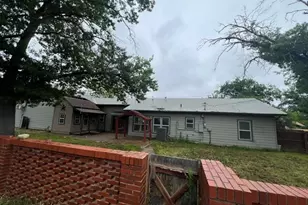 1305 W Elliott St, Breckenridge, TX 76424 - Photo 4