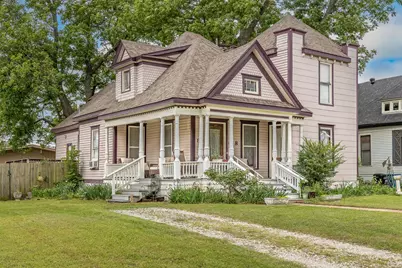 618 W Chestnut Street, Denison, TX 75020 - Photo 1