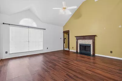 1513 Brighton Drive, Mansfield, TX 76063 - Photo 6