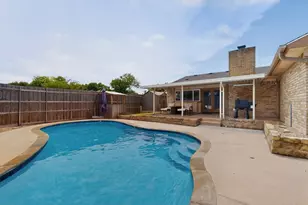 1915 Glenrose Ln, Carrollton, TX 75007 - Photo 30