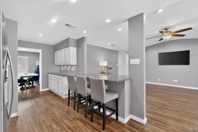 1915 Glenrose Lane, Carrollton, TX 75007 - Photo 10