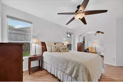 510 Jefferson Lane, Lake Dallas, TX 75065 - Photo 4