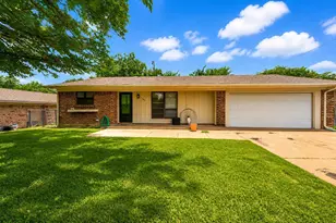 805 Long Dr, Mineral Wells, TX 76067 - Photo 1