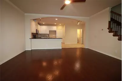 913 Shelby Lane, Lewisville, TX 75056 - Photo 4