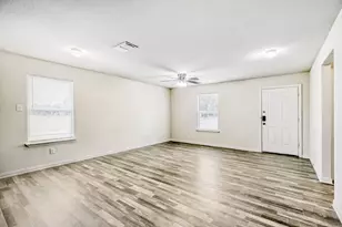 1907 Morgan St, Greenville, TX 75401 - Photo 2