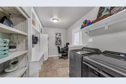 8012 Ravenswood Road, Granbury, TX 76049 - Photo 14
