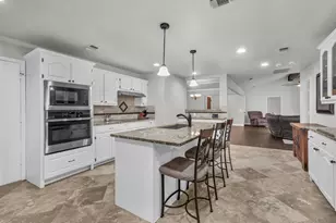 8012 Ravenswood Rd, Granbury, TX 76049 - Photo 8