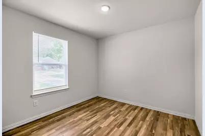 426 E Monterey Street, Denison, TX 75021 - Photo 8