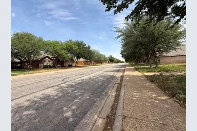 4805 Woodhollow Drive, Midland, TX 79707 - Photo 2