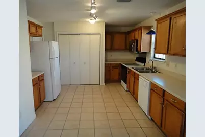 1801 Meadowcrest Drive, Garland, TX 75042 - Photo 2
