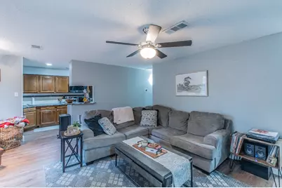 1901 Cloisters Drive #914, Arlington, TX 76011 - Photo 4