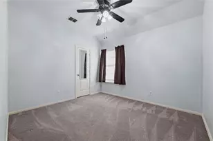 1184 Pleasant Oaks Dr, Lewisville, TX 75067 - Photo 20