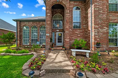 1184 Pleasant Oaks Drive, Lewisville, TX 75067 - Photo 2