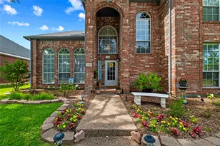 1184 Pleasant Oaks Dr, Lewisville, TX 75067 - Photo 2
