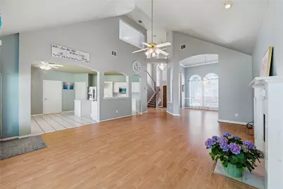 1184 Pleasant Oaks Drive, Lewisville, TX 75067 - Photo 6