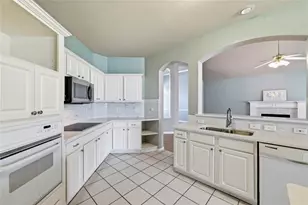 1184 Pleasant Oaks Dr, Lewisville, TX 75067 - Photo 10