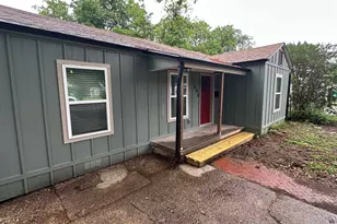 1606 Cherry Ave, Corsicana, TX 75110 - Photo 2