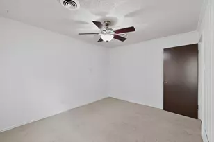 7122 Piedmont Dr, Dallas, TX 75227 - Photo 16