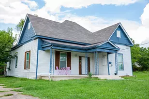 3913 Lee St, Greenville, TX 75401 - Photo 1