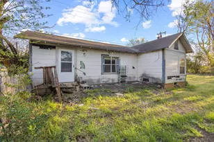 912 N Tone Ave, Denison, TX 75020 - Photo 2
