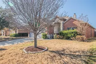 10625 Braewood Dr, Fort Worth, TX 76131 - Photo 2