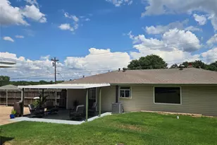 1316 E Apache Trail, Granbury, TX 76048 - Photo 4
