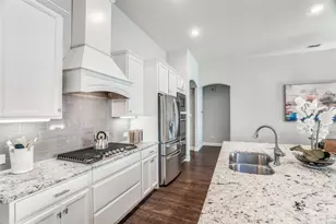8359 Norwich, The Colony, TX 75056 - Photo 6