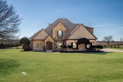 2705 Kerry Court, Denton, TX 76226 - Photo 2