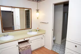 1106 E Franklin St, Hillsboro, TX 76645 - Photo 30