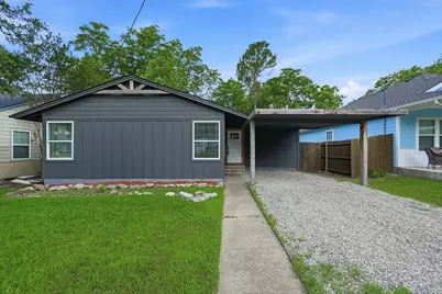 204 N Holly Avenue, Sherman, TX 75092 - Photo 1