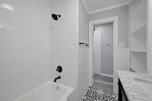 204 N Holly Ave, Sherman, TX 75092 - Photo 18