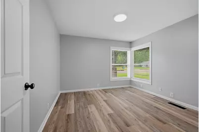204 N Holly Avenue, Sherman, TX 75092 - Photo 20