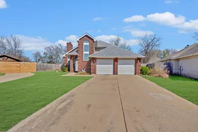 4212 Maryanne Place, Haltom City, TX 76137 - Photo 2
