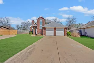 4212 Maryanne Pl, Haltom City, TX 76137 - Photo 2