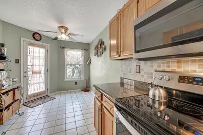 4212 Maryanne Place, Haltom City, TX 76137 - Photo 12