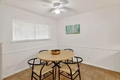 2132 Sandy Lane, Irving, TX 75060 - Photo 6