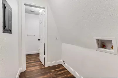 809 E Pioneer Drive, Irving, TX 75061 - Photo 6