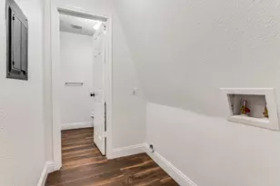 809 E Pioneer Dr, Irving, TX 75061 - Photo 6
