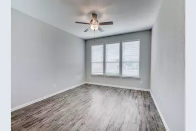 944 Crest Breeze Drive, Fort Worth, TX 76052 - Photo 10