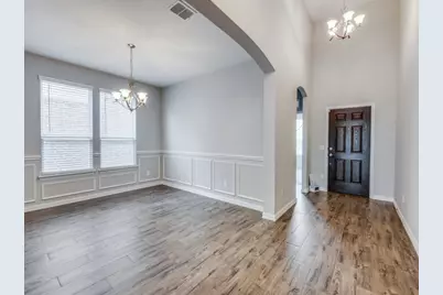 944 Crest Breeze Drive, Fort Worth, TX 76052 - Photo 6