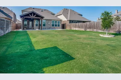 944 Crest Breeze Drive, Fort Worth, TX 76052 - Photo 22
