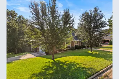 2301 S Williams Avenue, Mt Pleasant, TX 75455 - Photo 2
