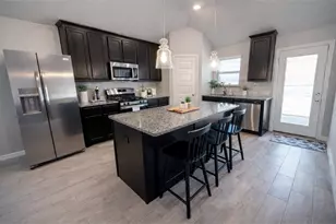 14017 Birch Farm Dr, Pilot Point, TX 76258 - Photo 4